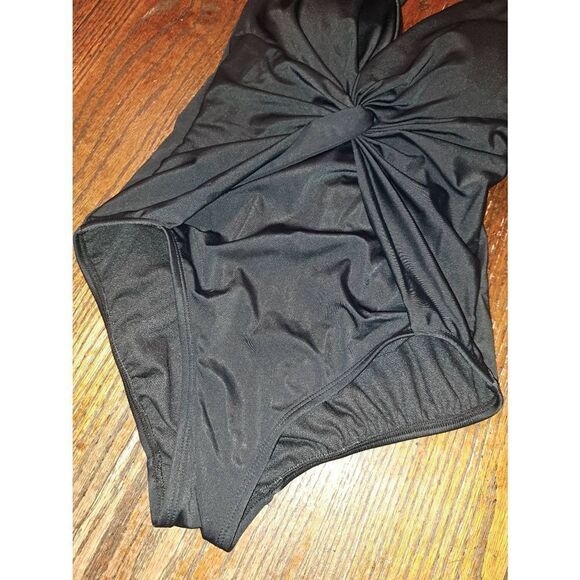 Small Time and Tru Black Adjustable Criss Cross Strap Swimsuit Bathing Suit - Picture 3 of 6